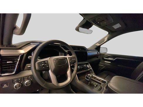 Used 2026 GMC Sierra 1500 Denali w/ Technology Package AWD/4WD image 11