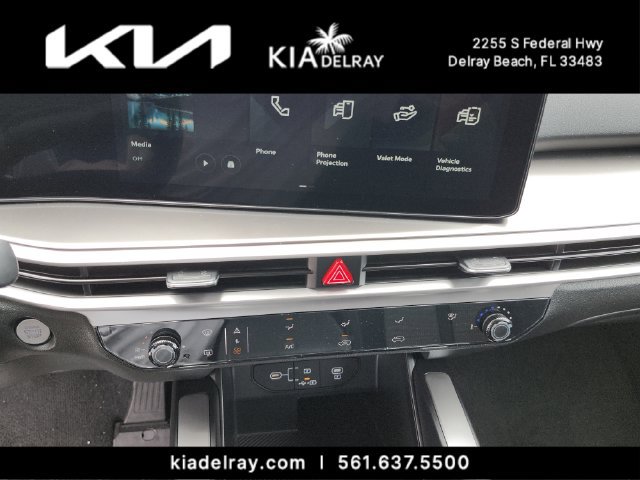 New 2026 Kia Sorento LX FWD image 18