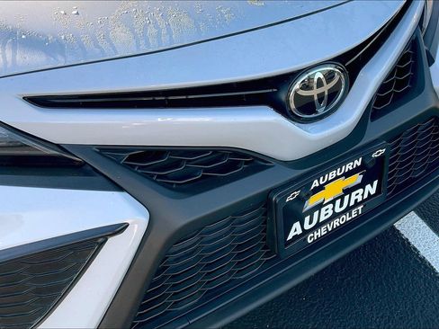 Used 2022 Toyota Camry SE image 29