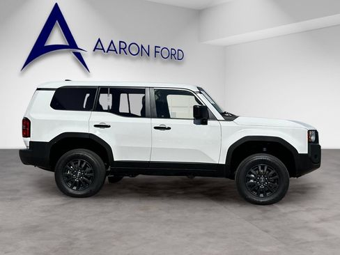 Used 2025 Toyota Land Cruiser 1958 image 6