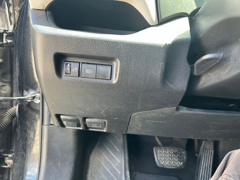 Used 2021 Toyota RAV4 XLE w/ Carpet Mat Package (TMS) AWD/4WD image 13