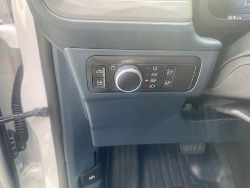 Used 2025 Ford Maverick XL FWD image 15