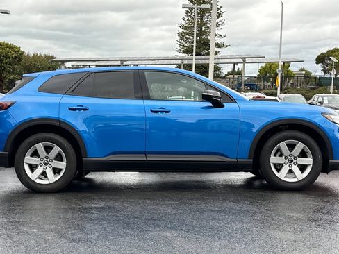 Certified 2024 Honda Prologue EX image 7