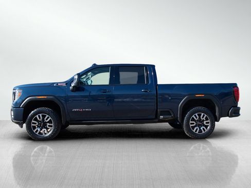 Used 2022 GMC Sierra 2500 AT4 w/ AT4 Premium Plus Package image 2