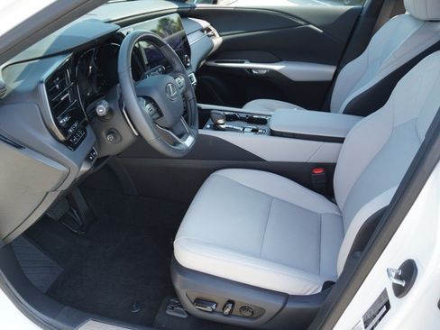 Used 2025 Lexus RX 350 Premium w/ Convenience Package FWD image 13