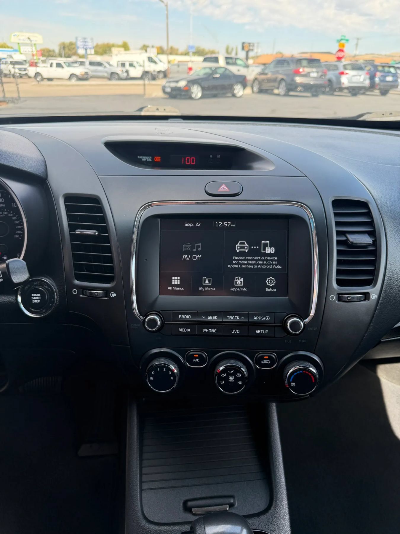 Used 2017 Kia Forte LX w/ LX Popular Plus Package FWD image 25
