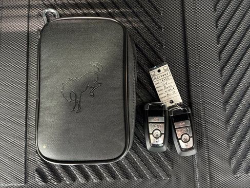Used 2023 Ford Bronco Wildtrak AWD/4WD image 28