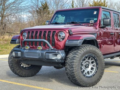 Used 2021 Jeep Gladiator Sport image 2