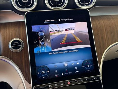 Used 2025 Mercedes-Benz GLC 350e 4MATIC image 27