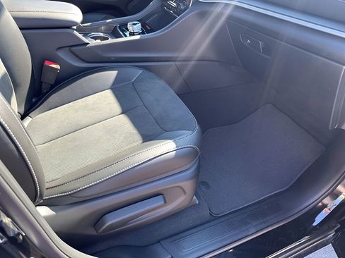 New 2025 Jeep Grand Cherokee L Altitude image 17