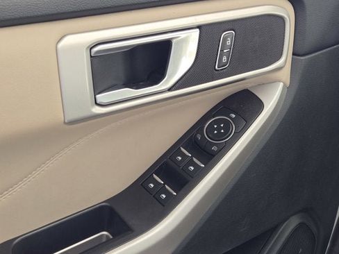 Used 2023 Ford Explorer XLT w/ Equipment Group 202A image 22