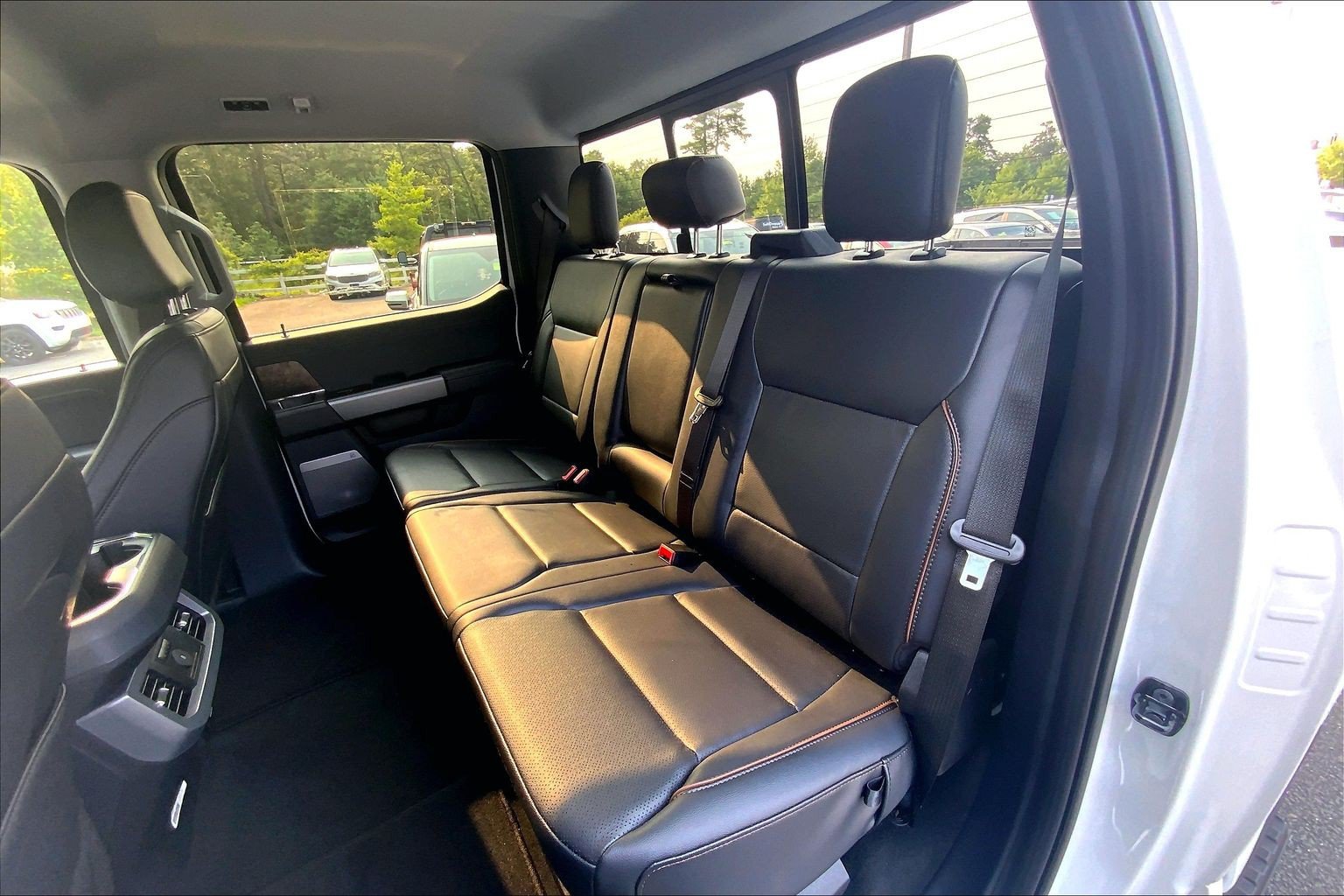 Used 2026 Ford F250 Lariat w/ Lariat Premium Package AWD/4WD image 27