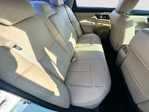 Used 2016 Nissan Altima 2.5 SL w/ 2.5 Technology w/LED Package image 29
