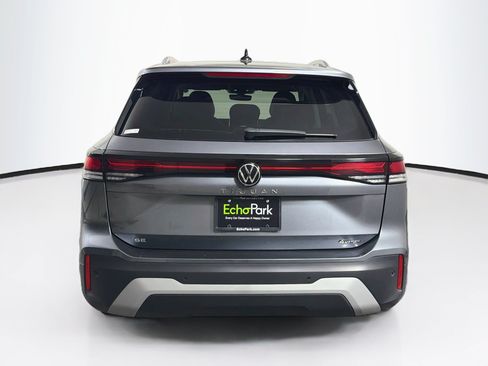 Used 2026 Volkswagen Tiguan SE AWD/4WD image 7