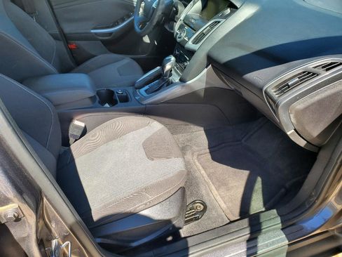 Used 2012 Ford Focus Titanium image 5