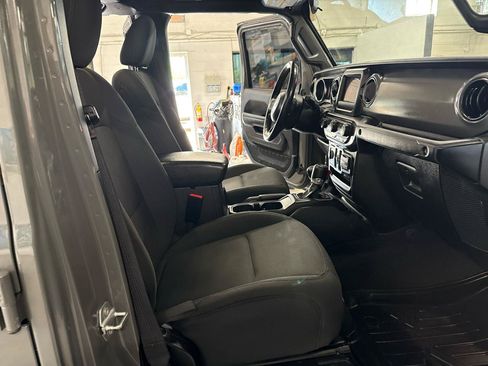 Used 2022 Jeep Gladiator Sport AWD/4WD image 48