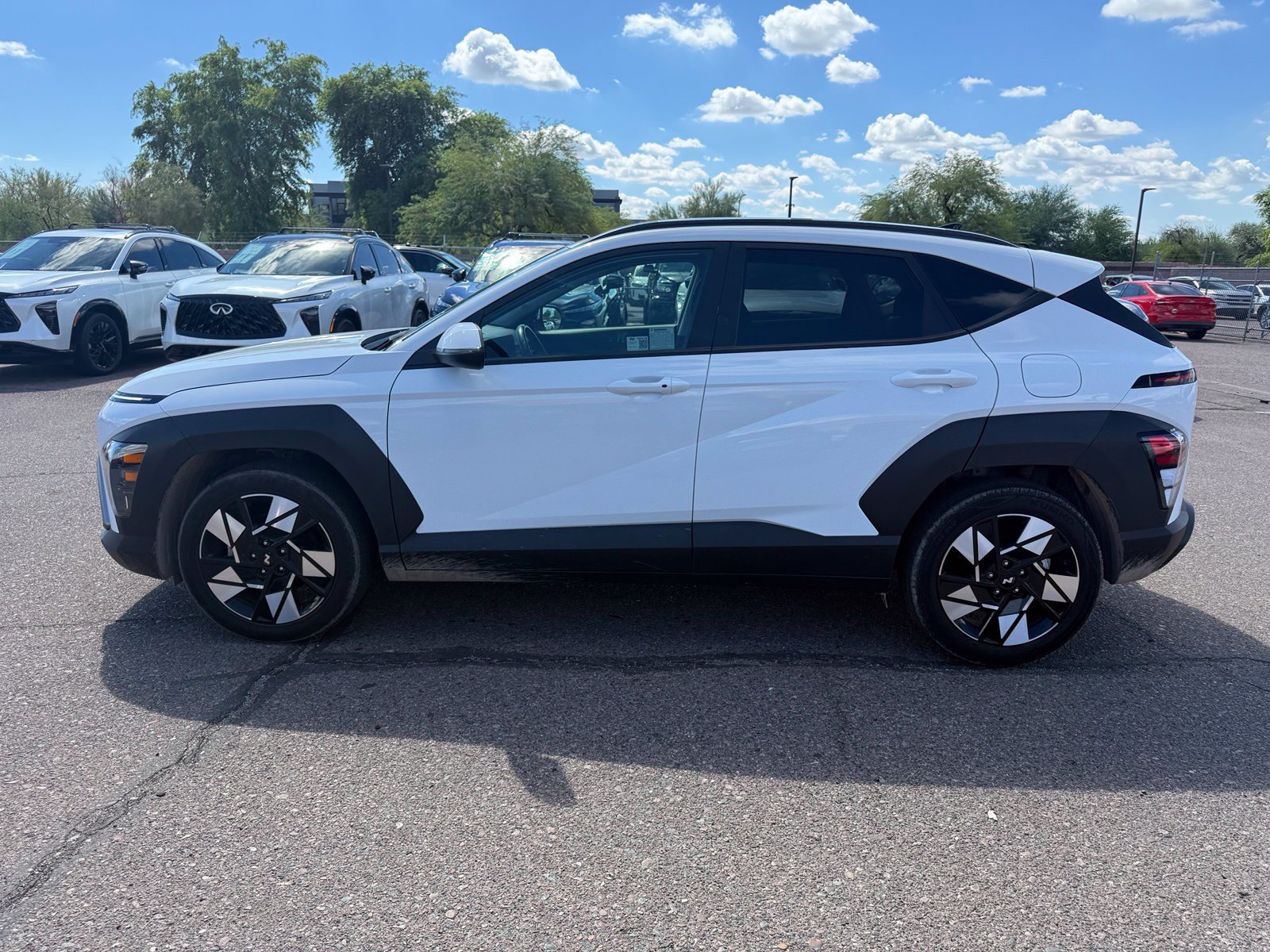 Used 2025 Hyundai Kona SEL FWD image 8