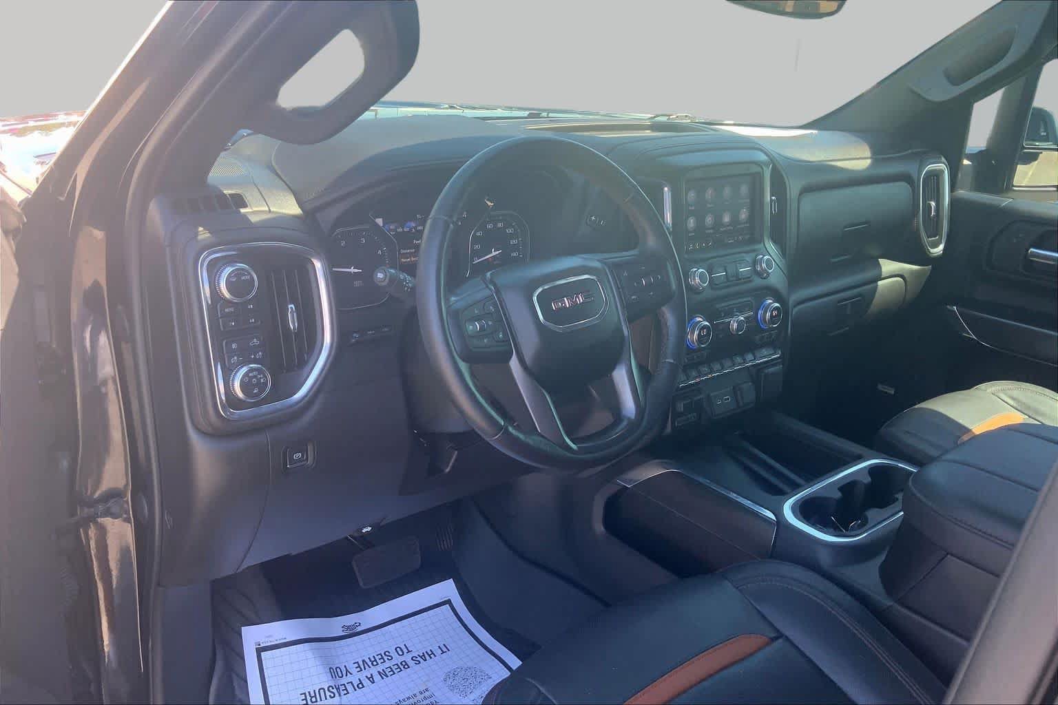 Used 2023 GMC Sierra 2500 AT4 w/ AT4 Premium Plus Package AWD/4WD image 18