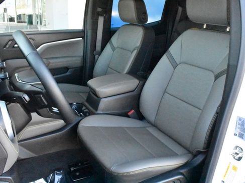 Certified 2026 Chevrolet Colorado ZR2 w/ Technology Package image 25