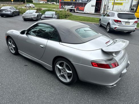 Used 2003 Porsche 911 Carrera 4 AWD/4WD image 31