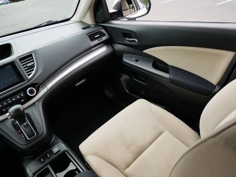 Used 2016 Honda CR-V EX image 11