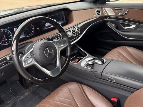 Used 2019 Mercedes-Benz S 560 4MATIC Sedan image 18