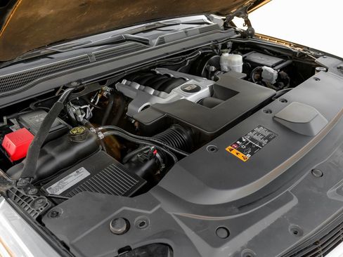 Used 2019 Cadillac Escalade ESV Premium Luxury image 56