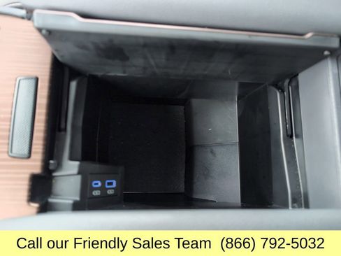 Used 2024 Toyota Sienna LE w/ LE Plus Package image 26