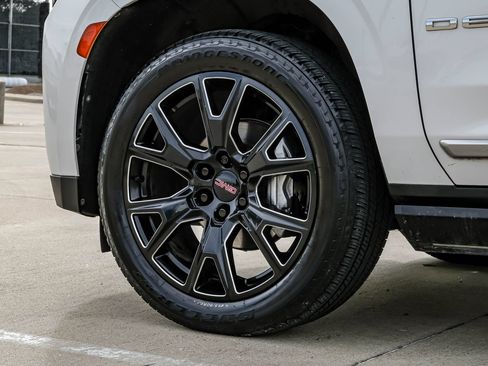 Used 2021 GMC Yukon XL Denali w/ Denali Premium Package RWD image 63
