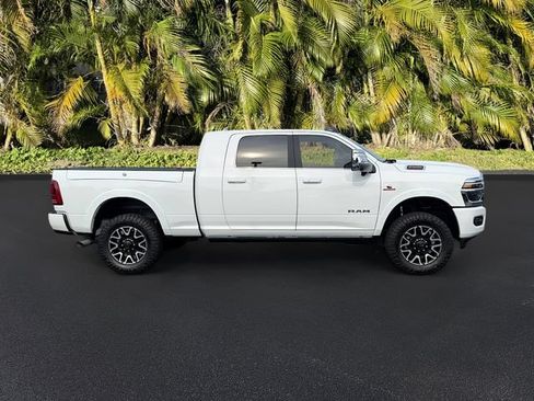 Used 2026 RAM 2500 Limited AWD/4WD image 4