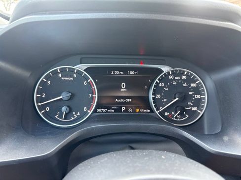 Used 2024 Nissan Rogue S AWD/4WD image 18
