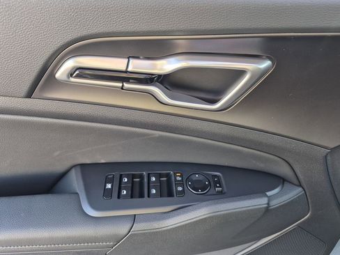 New 2026 Kia Sportage EX image 7