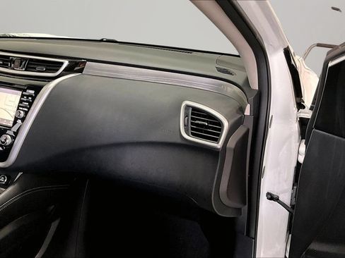 Used 2015 Nissan Murano S AWD/4WD image 25