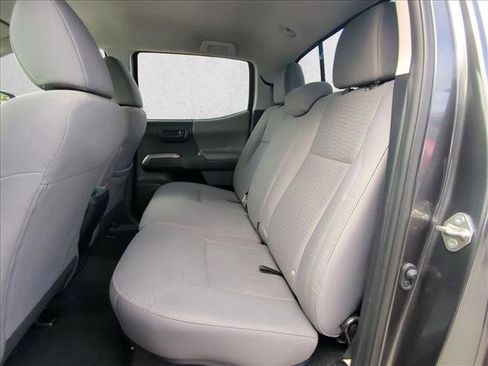 Used 2019 Toyota Tacoma SR5 image 17