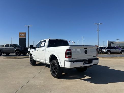 Used 2024 RAM 2500 Limited image 3