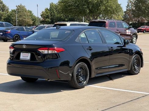 Used 2026 Toyota Corolla LE FWD image 4