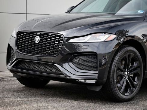 New 2026 Jaguar F-PACE R-Dynamic S image 2