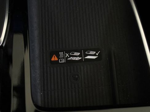 Used 2025 Buick Enclave Sport Touring FWD image 21