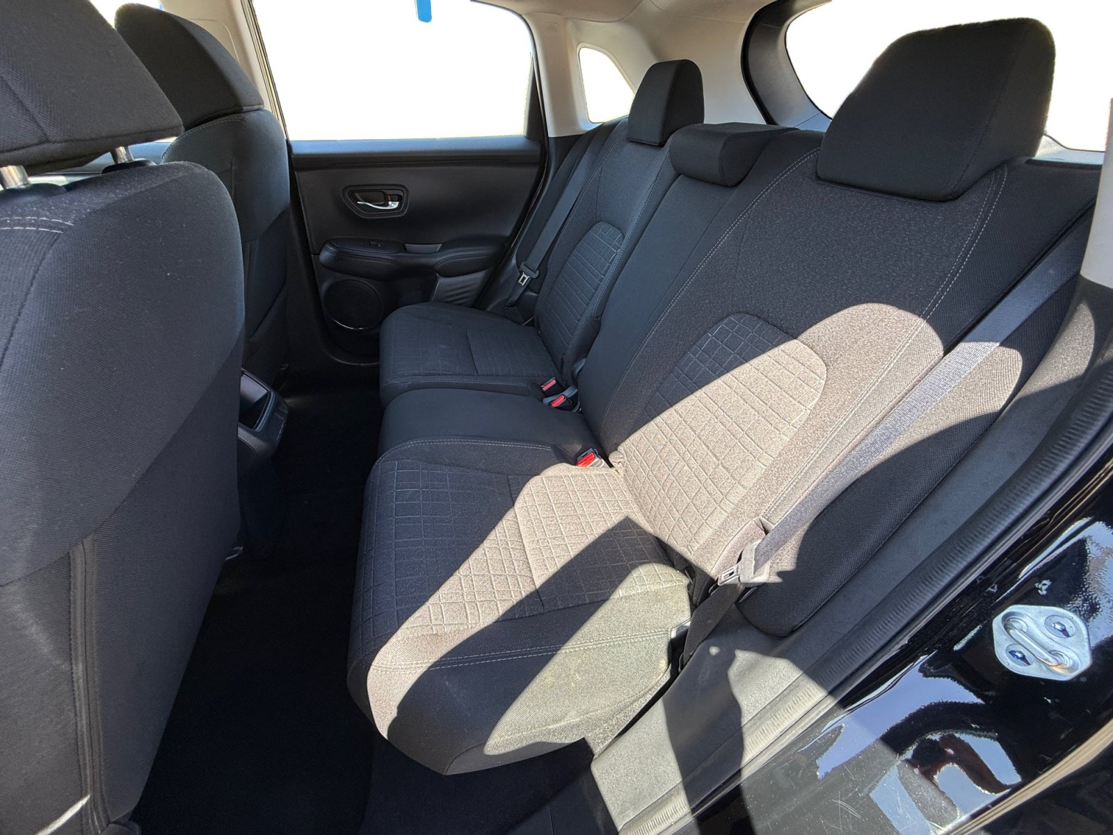 Used 2025 Honda HR-V LX image 16
