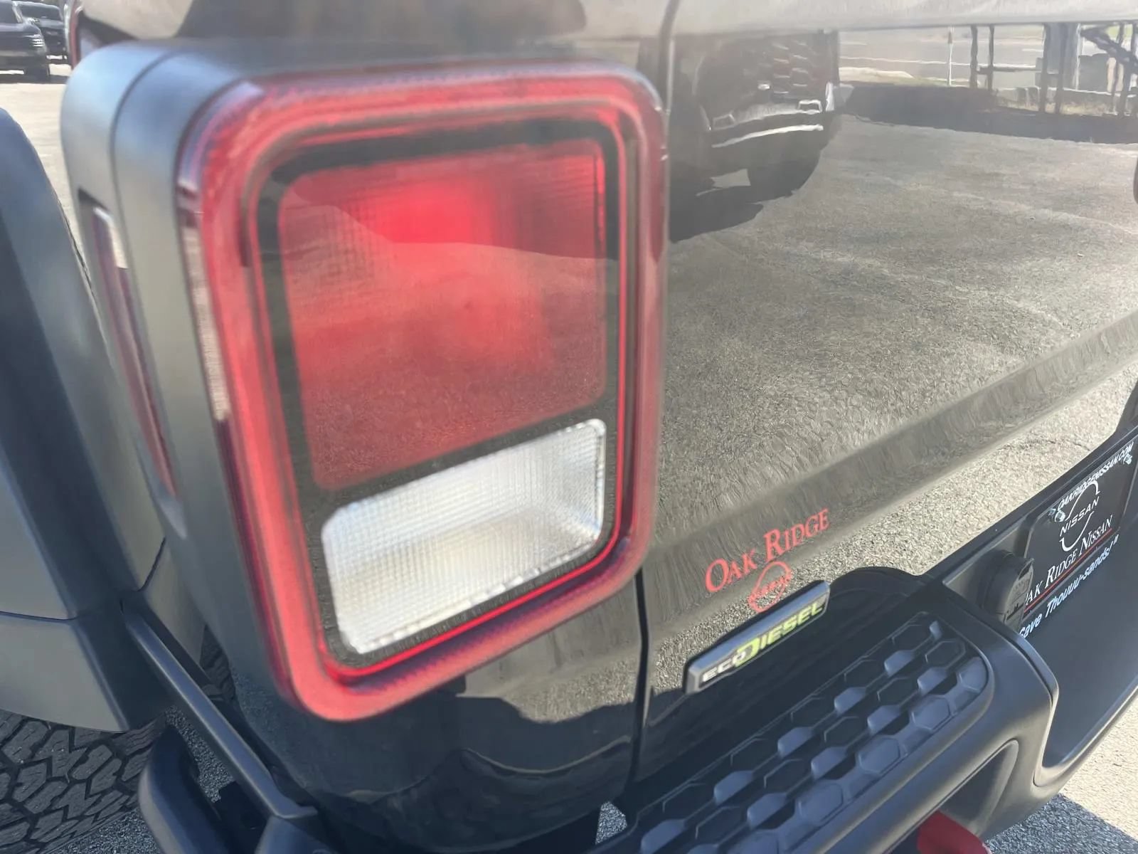 Used 2023 Jeep Gladiator Rubicon AWD/4WD image 10