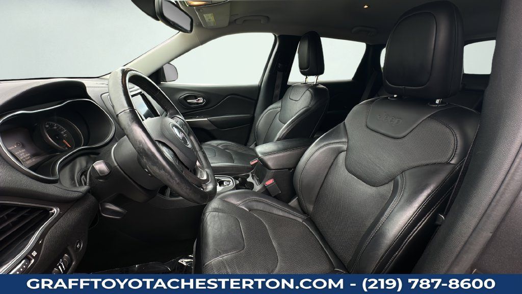 Used 2020 Jeep Cherokee Limited AWD/4WD image 23