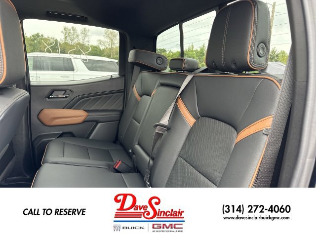 New 2026 GMC Canyon AT4 w/ Technology Plus Package AWD/4WD image 23