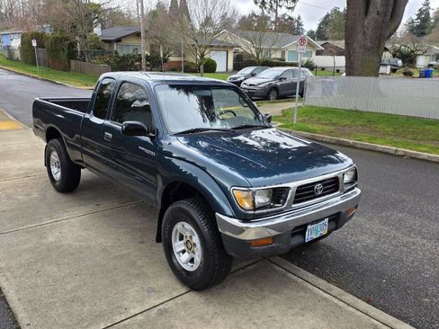 Used 1997 Toyota Tacoma 4x4 Xtracab image 3