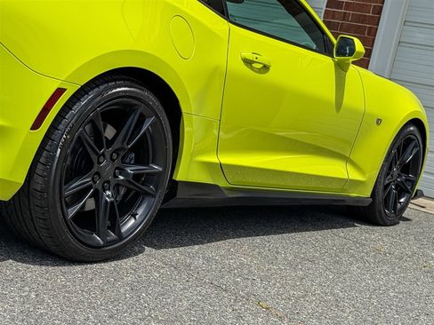 Used 2021 Chevrolet Camaro SS RWD image 42