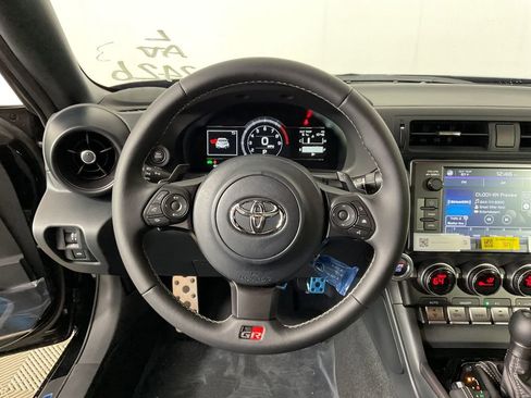 New 2025 Toyota GR86 Premium image 11