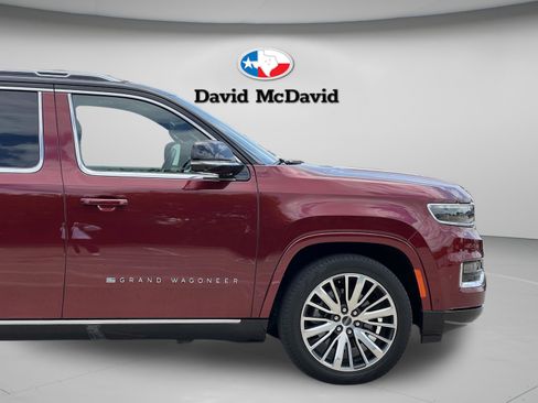 Used 2024 Jeep Grand Wagoneer L Series III AWD/4WD image 33