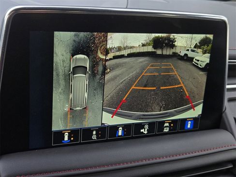 Used 2024 Chevrolet Suburban RST w/ Luxury Package image 19