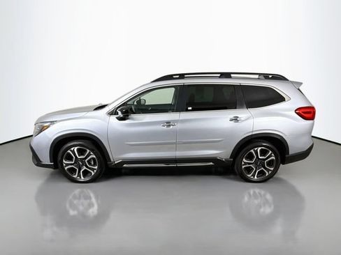 Used 2024 Subaru Ascent Touring AWD/4WD image 4