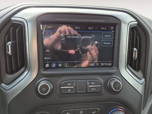 Used 2021 Chevrolet Silverado 1500 LT AWD/4WD image 15