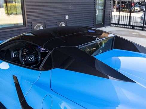 Used 2025 Chevrolet Corvette Z06 w/ Stealth Interior Trim Package RWD image 19